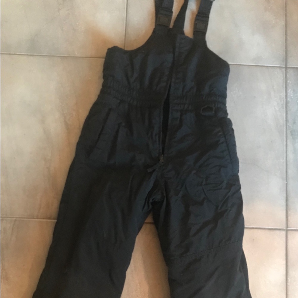 Boy Size 6/7 snow pants